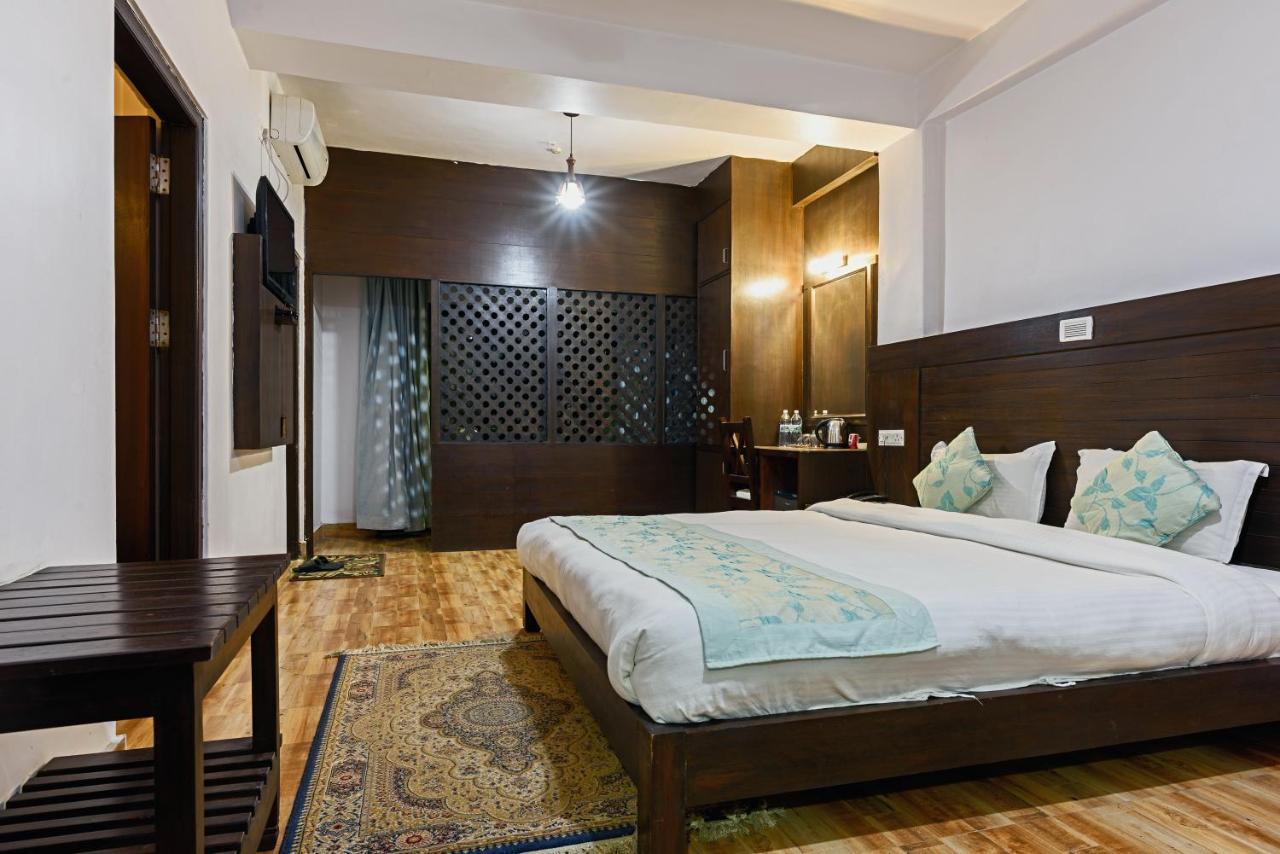 Hotel Jal Mahal Pokhara Kültér fotó